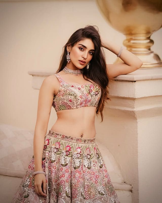 Yukti Thareja : Bio, Height, Weight, Age, Family, Career & More