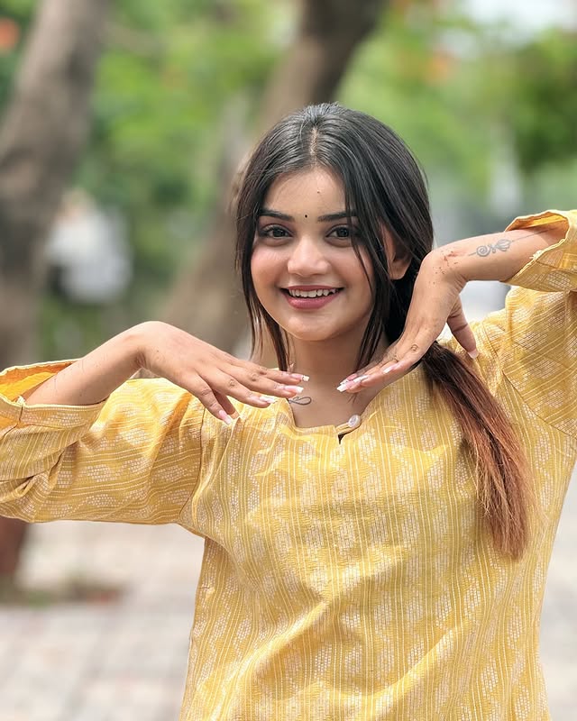 Tanu Bhosale: Bio, Height, Weight, Age, Family, Career & More