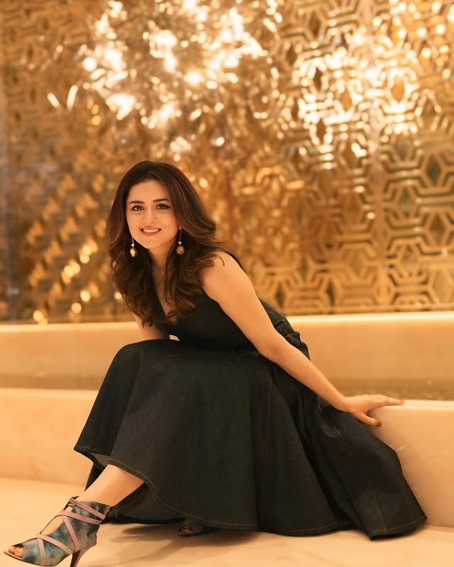 Ridhi Dogra : Bio, Height, Weight, Age, Family & More