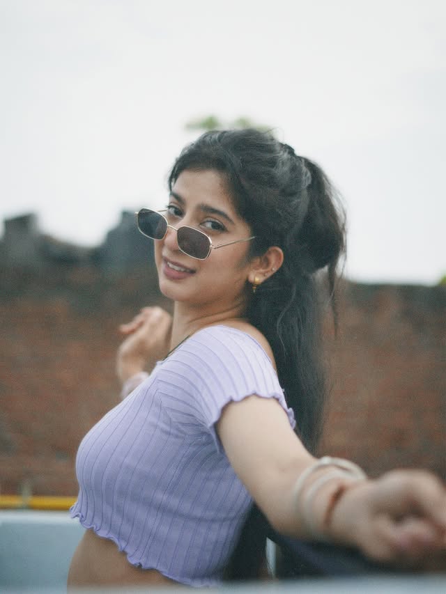 Divya Sharma : Bio, Height, Weight, Age, Facts & More